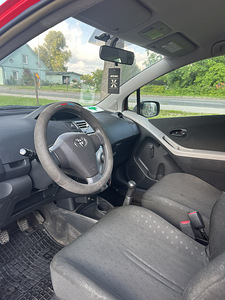 Toyota Yaris 2007 64 kW. reg tasu makstud! (7 foto / 10)