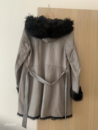 Müüa lambanahast mantel s.40 (foto #2)