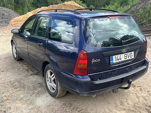 Ford Focus (2 фото из 5)