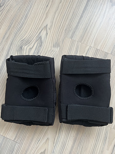 Защита на колени (2 фото из 3)