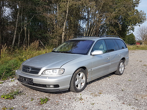 Opel Omega varuosad (1 foto / 6)