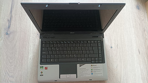 Acer Aspire 3050 (1 foto / 2)