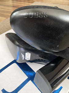 Uued Guess saapad poes 225.- (2 foto / 3)