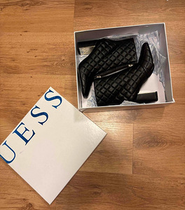 Новые сапоги Guess размер 40 (1 фото из 6)