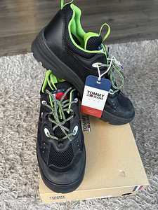 Uues Tommy hilfiger tossud (4 foto / 5)