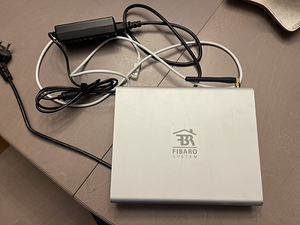 Fibaro Home Center 2 (2 foto / 2)