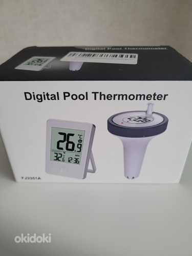 Термометр для бассейна с беспроводным датчиком, комнатной температурой, часами (фото #1)