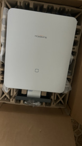 Новый гибридный инвертор Sungrow SH8.0RT. (3 фото из 4)