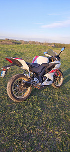 Yamaha YZF-R125 2022 60th WorldGP Anniversary Edition (A1) (9 foto / 10)