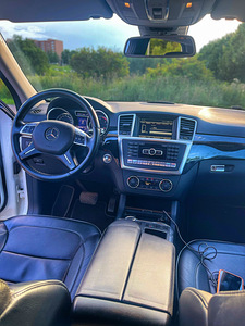 Mercedes ML 350 auto (11 foto / 15)
