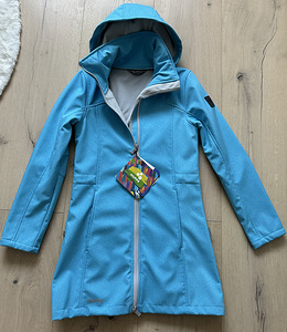 Poolhooaja parka jope suurus 158 (1 foto / 2)