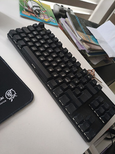 Müüa klaviatuur Steelseries Apex Pro Gen 3 (2 foto / 10)