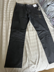 Uued Calvin Klein püksid. Suurus 32/32 (3 foto / 3)