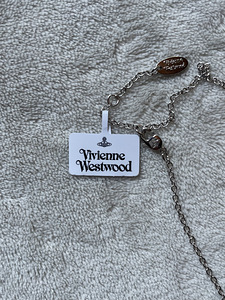 Vivienne Westwood Kaelakee (3 foto / 3)