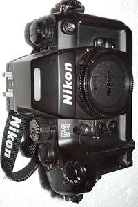 NIKON F4 ilma patareipesa katteta (2 foto / 3)