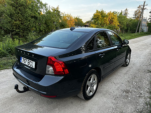 Volvo S40 2.0D 100kw 2010A (6 foto / 13)
