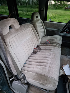 Продается Chevrolet Suburban 5.7 94a (3 фото из 3)