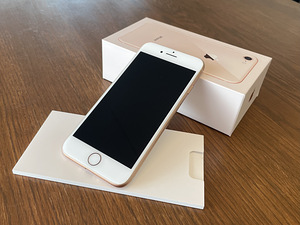 iPhone 8 64gb rose gold (1 foto / 2)