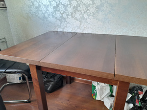 Обеденный стол (3 фото из 3)