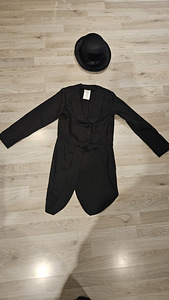 Charlie Chaplini smoking + müts (3 foto / 4)