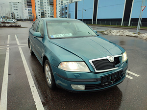 Skoda Octavia 1.6 75kw (2 foto / 11)
