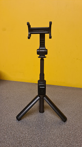 Huawei selfiestick statiiv koos puldiga Bluetooth (2 foto / 2)