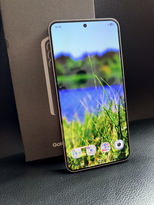 Samsung s25 Silver Shadow 128 GB (1 foto / 7)