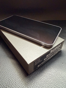 Samsung s25 Silver Shadow 128 GB (2 foto / 7)