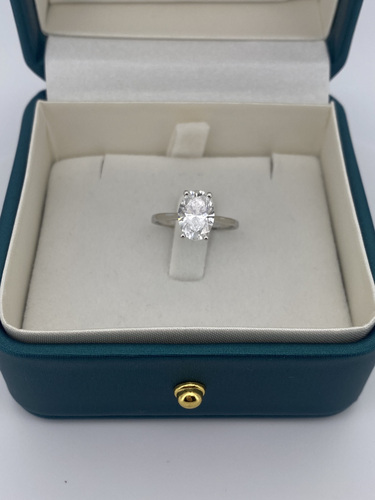 Новое кольцо из белого золота с бриллиантом 2.02 ct