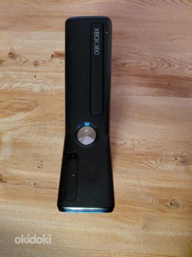 Продаю Xbox 360 со всеми провадами и игры + комплекте kinect