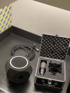 AKG P220 mikrofon šokimäounti, XLR-kaabli ja pop-filtriga (1 foto / 4)