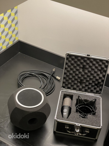 AKG P220 mikrofon šokimäounti, XLR-kaabli ja pop-filtriga