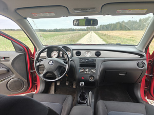 Продается Mitsubishi Outlander (7 фото из 10)