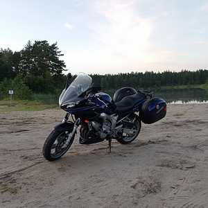 Müüa Yamaha FZS 600 Fazer (6 foto / 6)