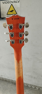 Гитара, копия Gibson (4 фото из 6)