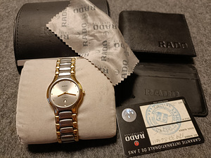 Часы Rado. (2 фото из 4)