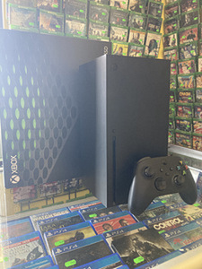 Xbox серии X (2 фото из 2)