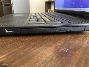 Dell i7 17" (2 фото из 3)