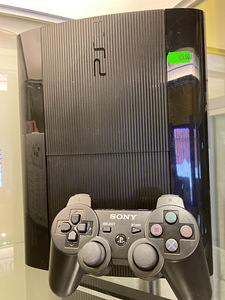 Sony Playstation 3 (1 фото из 1)
