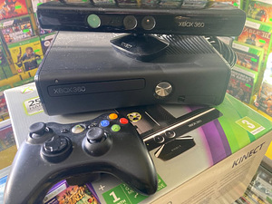 Xbox 360 250 GB + kinect (2 foto / 2)
