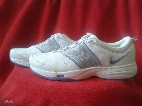 Nike кроссовки, размер 36 (фото #1)