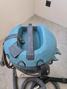 Makita vc2512l (2 foto / 5)