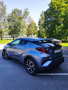 TOYOTA C-HR Style Plus (3 foto / 5)