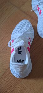 Adidas tossud, suurus 29 (3 foto / 5)