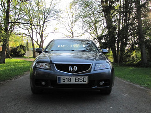 Honda accord (1 foto / 8)
