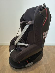 Детское кресло Maxi-cosi (2 фото из 3)
