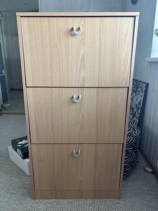 Jalanõude kapp (1 foto / 2)