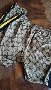 Gucci meeste dressipüksid triipudega, suurepärases seisukorr (5 foto / 10)