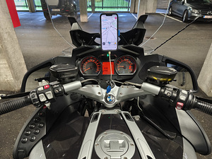 BMW R1200RT (2 фото из 10)