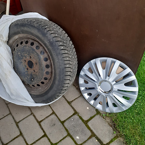 Ford Focus 1.6 74 kW (8 foto / 12)